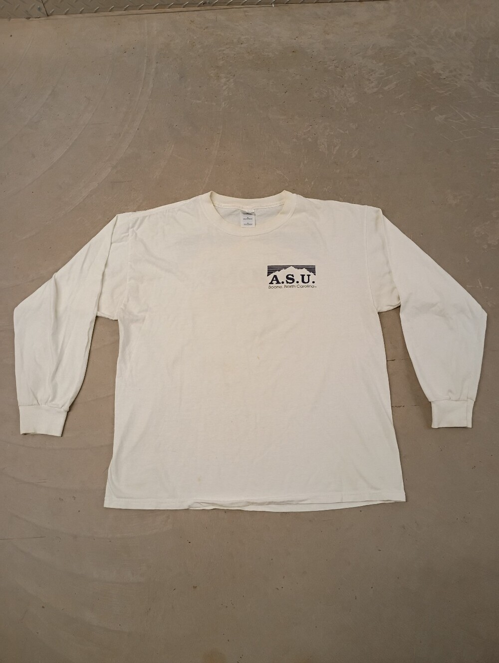 A.S.U. Boone NC Vintage White Long Sleeve Graphic Tee Men's Casual Shirt Size XL